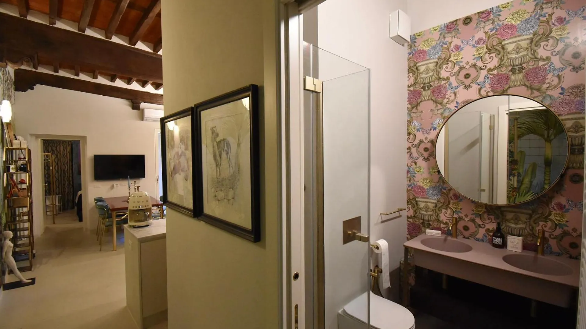 50Mt Dal Duomo - Casa Amasia Bed & Breakfast Pietrasanta 0*,