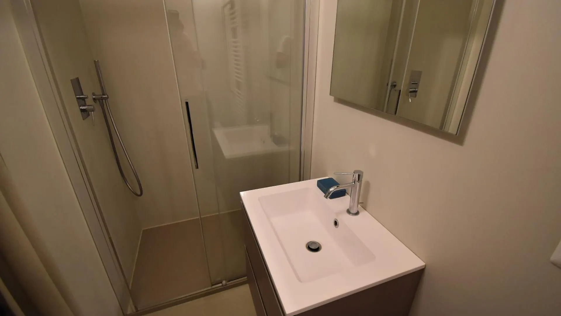 Bed & Breakfast 50Mt Dal Duomo - Casa Amasia Bed and Breakfast Pietrasanta