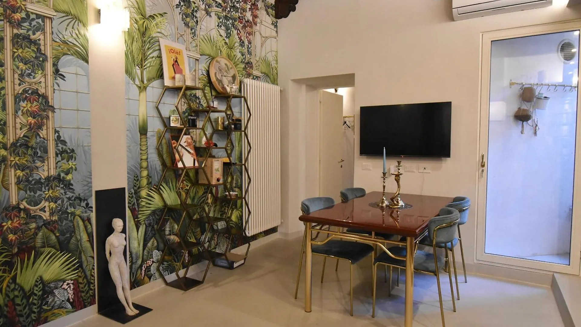 50Mt Dal Duomo - Casa Amasia Bed & Breakfast Pietrasanta